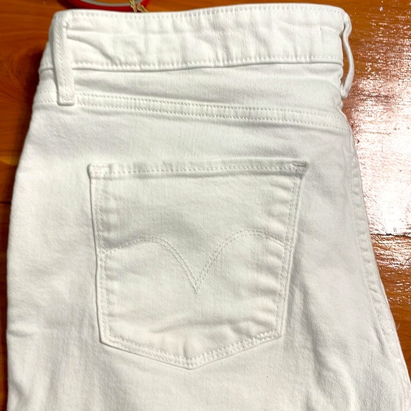 Levi Strauss Waist Size 33 White Mid-Rise Skinny Jeans - Picture 6 of 9